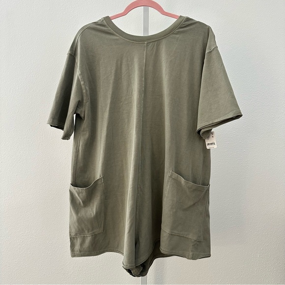 NWT Free People Hot Shot Tee Romper Light Olive Green Size Small $60 MSRP - Picture 2 of 6
